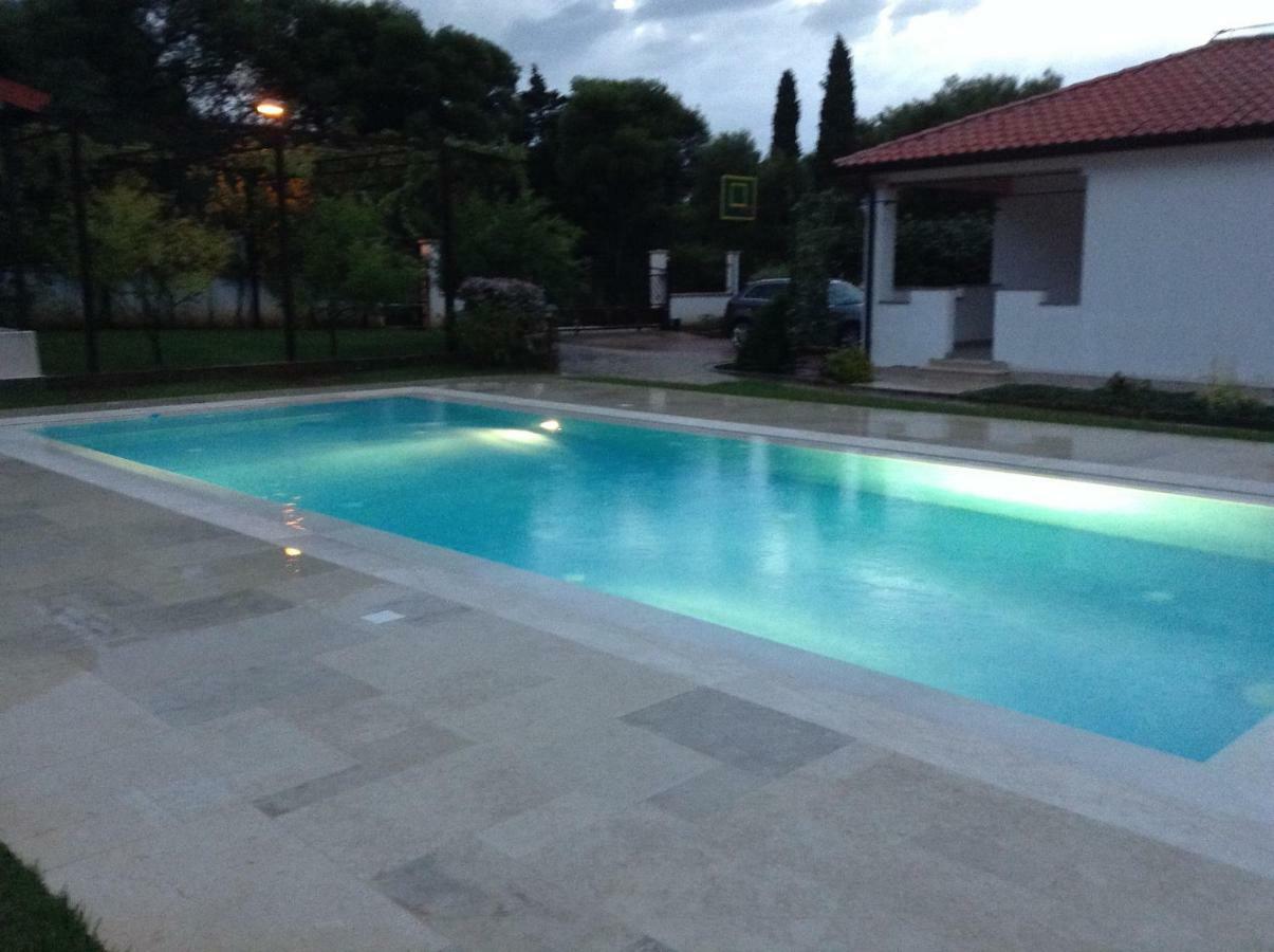 Casa Isabella Apartment พูลา ภายนอก รูปภาพ